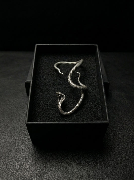 Venomstrike Ear Cuff